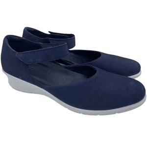 Ecco Felicia Mary Jane nubuck leather womens Size 39/8-8.5